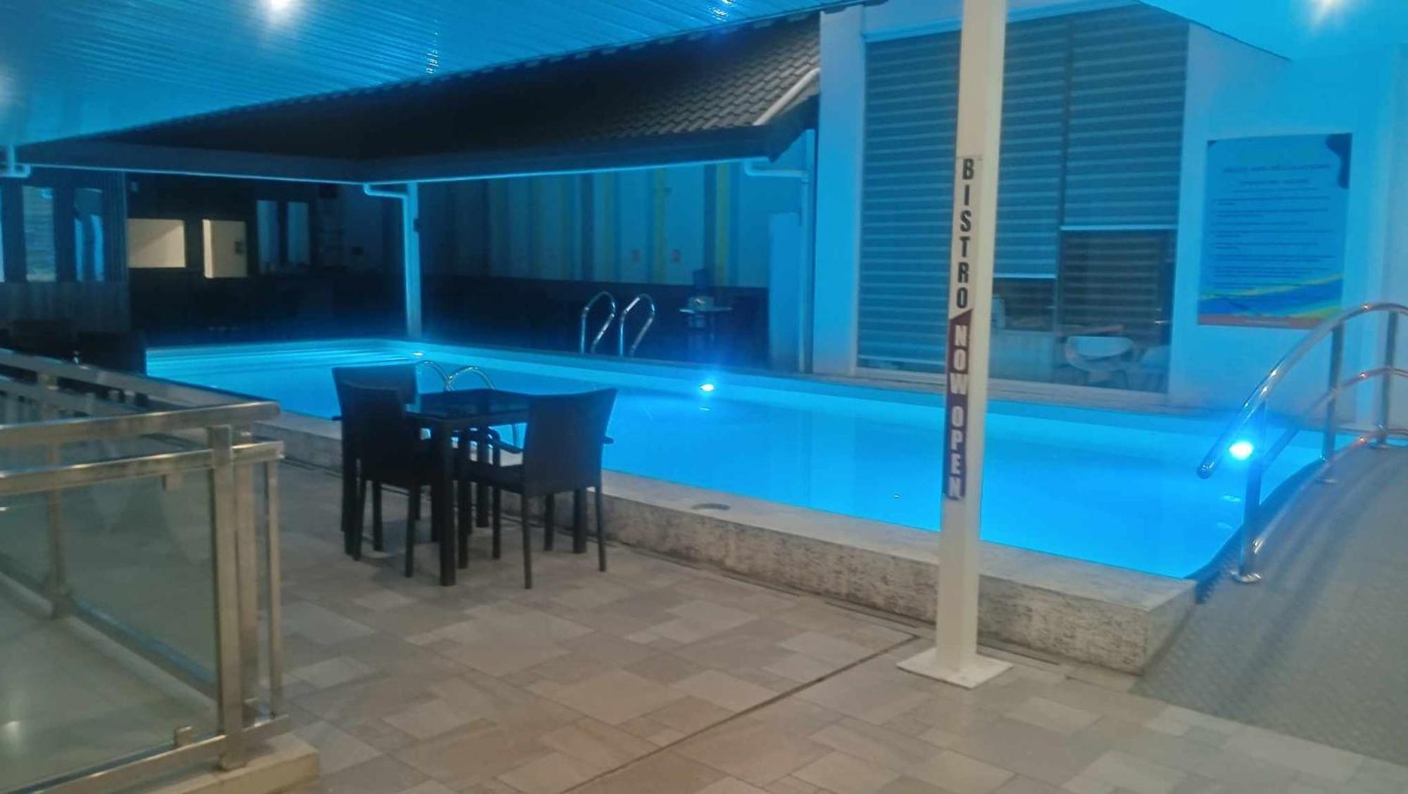 Chequers Suites Subic Bay Olongapo Exterior photo